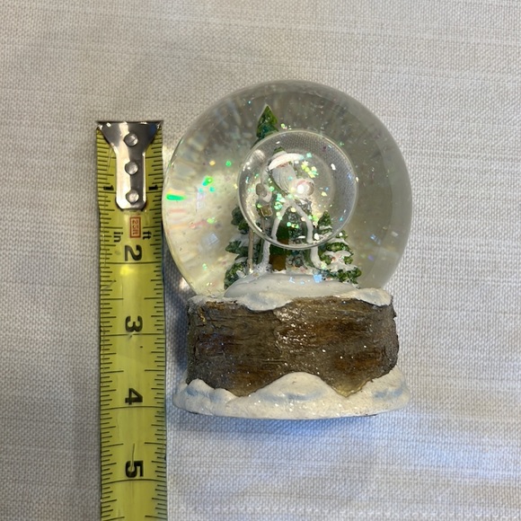Hallmark Christmas Water Snow Globe - Picture 6 of 6